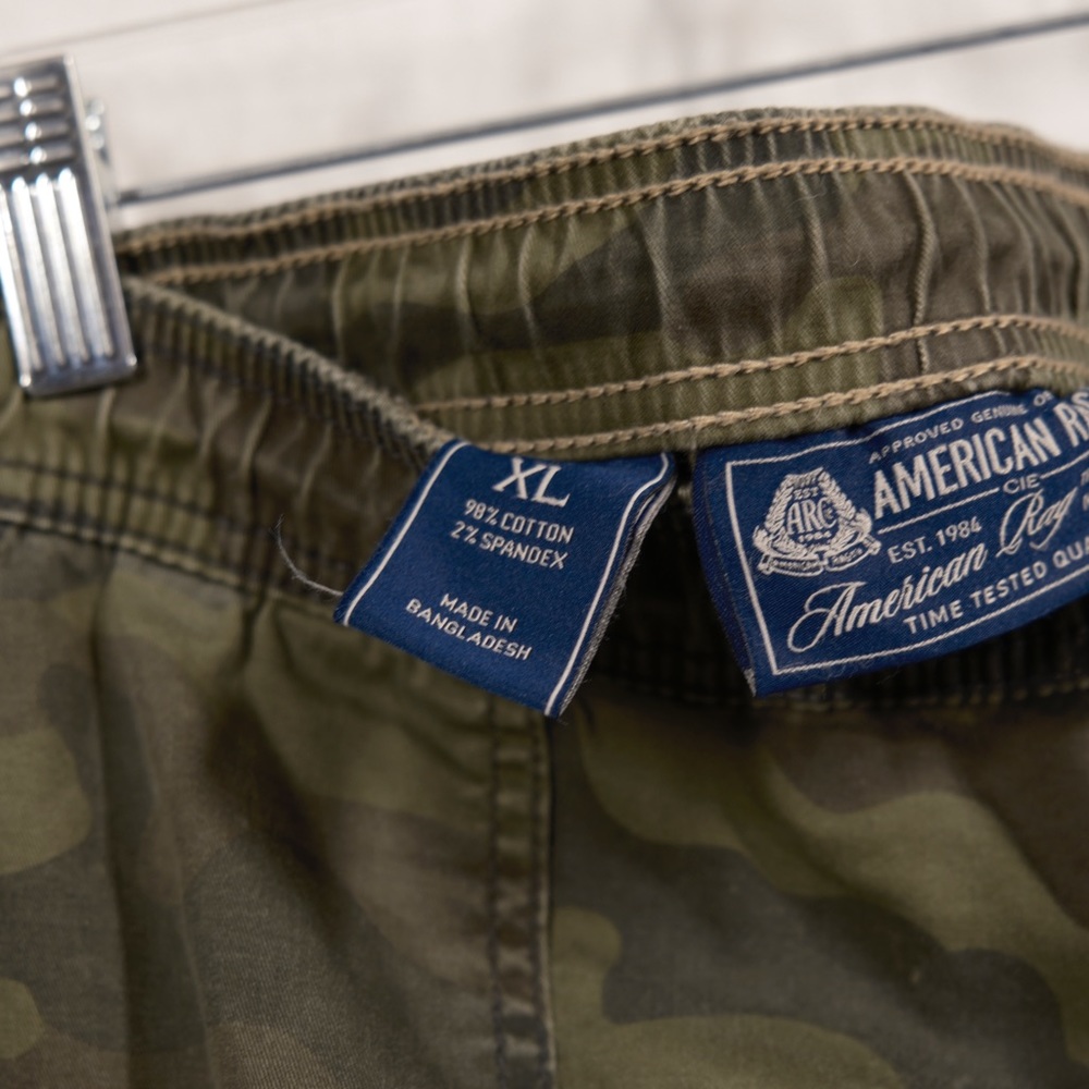 American Rag Green Cameo Joggers in Size XL - Picture 3 of 4